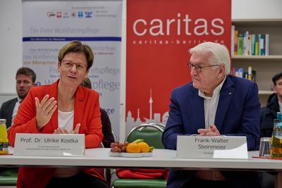 Bundespraesident Steinmeier besucht Caritas-Zentrale-stock-foto