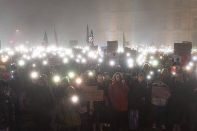 Demonstration gegen Rechtsextremismus und f?r Demokratie in Oldenburg, 01.02.2025-stock-foto