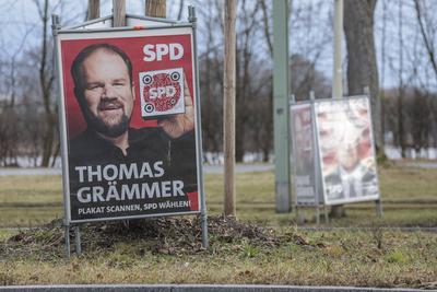 27.01.2025, Wahlplakate, N?rnberg: Wahlplakate zur Bundestagswahl 2025 in N?rnberg. Abgebildet ist der SPD Kandidat Thom-stock-photo