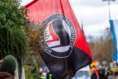 Aschaffenburg, Bavaria, Germany - January 26, 2025: Demo against right-wing extremism in Aschaffenburg, counter-demonstr-stock-foto