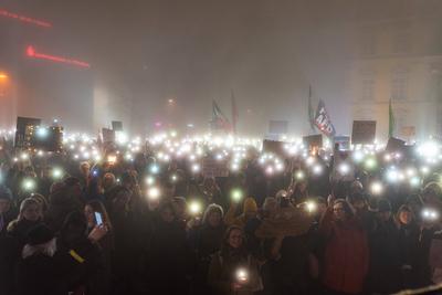 Demonstration gegen Rechtsextremismus und f?r Demokratie in Oldenburg, 01.02.2025-stock-foto