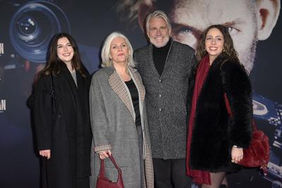 Birgit Schrowange mit Ehemann Frank Spothelfer und dessen T?chtern Daniela und Vanessa-stock-foto