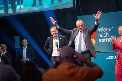 Bundestagswahlkampf ? Wahlkampfauftritt des Kanzlerkandidaten und CDU-Parteivorsitzenden Friedrich Merz in Flensburg, Schleswig-Holstein-stock-foto