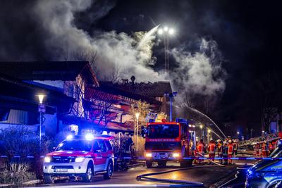 10.01.2025, Brand in Parkhaus-stock-foto
