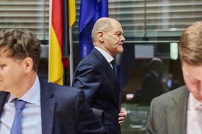 U-Ausschuss zu Atomausstieg: Olaf Scholz-stock-foto