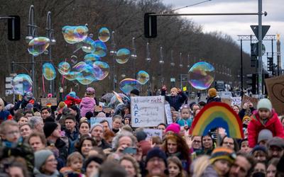 "Lichtermeer gegen den Rechtsruck" am Brandenburger Tor-stock-photo