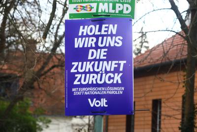 Wahlplakate in Potsdam-stock-foto