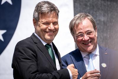 News Bilder des Tages Verleihung des Internationalen Karlspreises im Rathaus der Stadt Aachen Dr. Robert Habeck, Bundesw-stock-foto