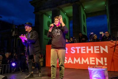 "Lichtermeer gegen den Rechtsruck" am Brandenburger Tor-stock-photo