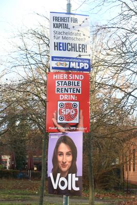 Wahlplakate in Potsdam-stock-foto