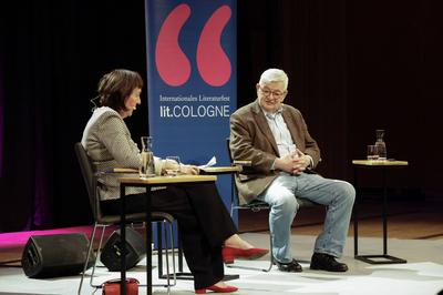 Sonia Mikich, Joschka Fischer-stock-foto