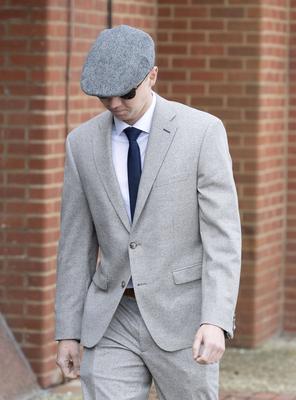Court case following theft of Paddington Bear statue-stock-foto