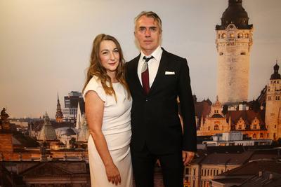 Maler Neo Rauch mit Ehefrau Rosa Loy - Roter Teppich im Hotel The Westin zur 11. GRK Golf Charity Masters in Leipzig - F-stock-foto