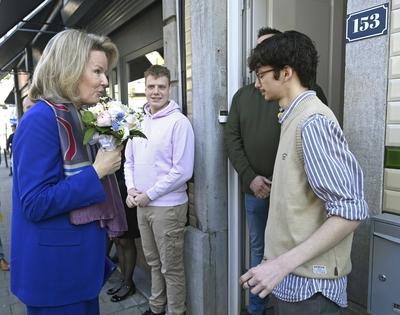 Queen Mathilde visits the Maison Auton'Home-stock-foto