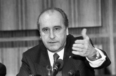 Bildnummer: 54070896  Datum: 14.12.1993  Copyright: imago/sepp spieglBundespr?sident Thomas Klestil (?sterreich); sw, 1993, Politik; , quer, Kbneg, Portr?t,  , PeopleBildnummer 54070896 Date 14 12 1993 Copyright Imago Sepp Spiegl Federal President Thomas Klestil Austria black and white 1993 politics horizontal Kbneg Portrait Celebrities-stock-foto