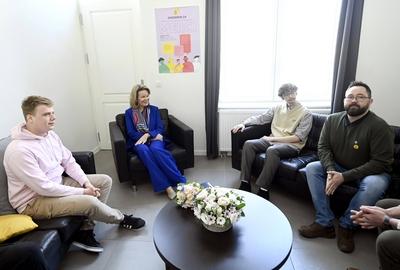 Queen Mathilde visits the Maison Auton'Home-stock-foto