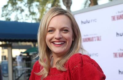 Entertainment Bilder des Tages WESTWOOD, CA - AUGUST 6: Elisabeth Moss, at The Hulu s The Handmaid s Tale Celebrates Se-stock-foto
