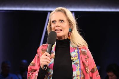 Barbara Sch?neberger moderiert die NDR Talk Show, Fototermin am 28.3.2025 vor der Sendung im 3. Programm des NDR Fernseh-stock-foto