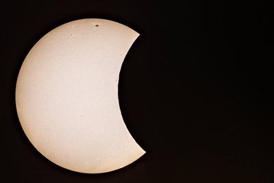 Solar Eclipse Brussels-stock-photo