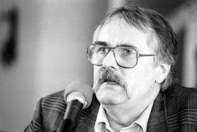 Bildnummer: 59408457  Datum: 23.04.1995  Copyright: imago/Detlev KonnerthMitgliederversammlung von B?ndnis90/Die Gr?nen in Berlin: Gerd Poppe (Deutschland/B?ndnis90/Die Gr?nen) ORD16 xdp yst 1995 quer GER sw People Politik Portr?t b?ndnis 90 59408457 Date 23 04 1995 Copyright Imago Detlev Konnerth Assembly members from B?ndnis90 the Greens in Berlin Gerd Poppe Germany B?ndnis90 the Greens  XDP Yst 1995 horizontal ger black and white Celebrities politics Portrait Alliance 90-stock-foto