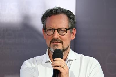 Leipziger Buchmesse, Book Fair Leipzig, Sachsen - vom 27.03. bis 30.03.2025. Eckart von Hirschhausen, Buchtitel - Der Pi-stock-foto