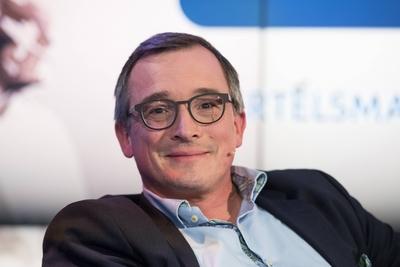 Andreas ROEDDER R?dder Autor Brustbild waehrend der TV Sendung Die blaue Stunde auf der Frankfu-stock-photo