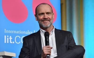Der britische Thrillerautor Simon Beckett liest am 23 03 2019 in K?ln auf der Lit Cologne dem inte-stock-foto