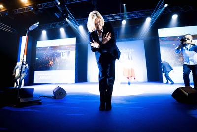 Frankreich, Marine Le Pen Wahlkampfveranstaltung in Arras Marine Le Pen - candidate Rassemblement National NEWS : Meetin-stock-photo