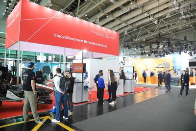 Hannover Messe - Tag 1-stock-photo