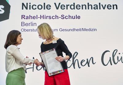 Deutscher Lehrkr?ftepreis - Vorbildliche Schulleitung-stock-photo