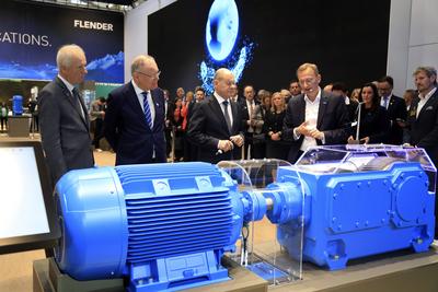 Bundeskanzler Scholz auf Hannover Messe-stock-foto