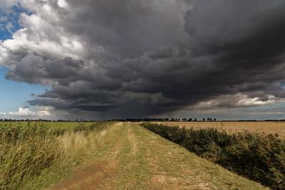 Unwetter im September Unwetter im September Copyright: xZoonar.com/rolfxpoetschx 8480448-stock-foto