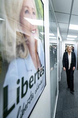 Frankreich, Rassemblement National startet Kampagne zur Pr?sidentschaftswahl 2022  Marine Le Pen - candidate du Rassembl-stock-photo