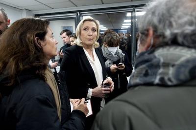 Frankreich, Rassemblement National startet Kampagne zur Pr?sidentschaftswahl 2022  Marine Le Pen - candidate du Rassembl-stock-photo