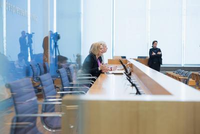 Bilanz der Migrationspolitik in der aktuellen Legislaturperiode-stock-foto