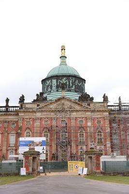 Dachsanierung Neues Palais Potsdam-stock-foto