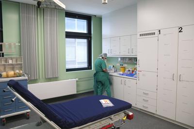 Vor-Ort-Pressetermin am Donnerstag (02.06.2022) in der Hanse- und Universit?tsstadt Rostock zur ?bergabe des Universit?r-stock-photo