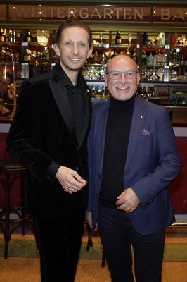 Marc Rudolf, Dennis Sch?nwetter-stock-foto