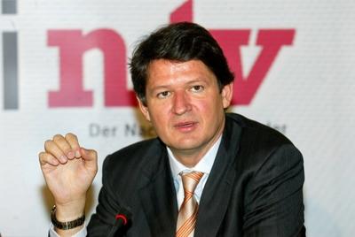Copyright: IMAGO. Herrmann : Thema: Jahrepressekonferenz von n-tv 2oo1 mit Dr. Helmut Brandst?tter *** Copyright IMAGO H-stock-foto