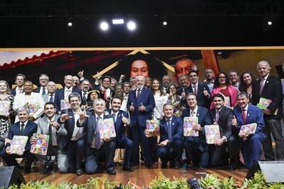 Lula evento Brasil dando a volta por cima-stock-foto