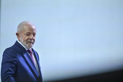 Lula evento Brasil dando a volta por cima-stock-foto