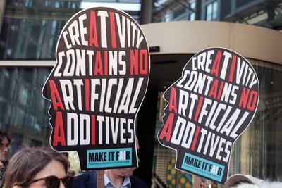 Authors Hand in Letter to META-stock-foto