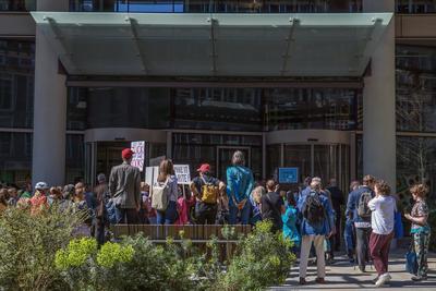 Authors Hand in Letter to META-stock-foto