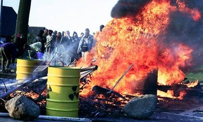Gorleben, Gorleben - Symbol des Atomprotests, Mit jedem Kilometer, den sich der Castor-Zug dem Wendland n?hert, w?chst-stock-photo