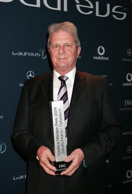 Laueus Medienpreis 2009 Preistraeger Dietmar Hopp bei der Verleihung des - Laureus Medienpreises 2009 - im Grand Tirola-stock-photo