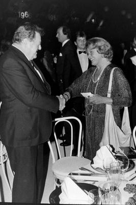Archiv Franz Josef Strauss Ministerpraesident Maria Schell Schauspielerin Muenchen 1984 Archiv Motive FILMEMPFANG Muench-stock-photo