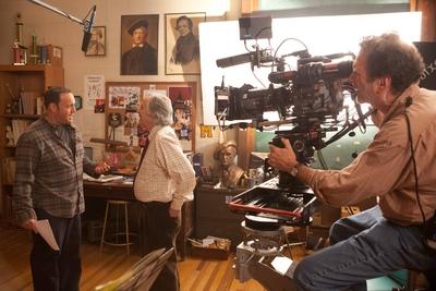 A camera operator Gary Jay shoots Kevin James and Henry Winkler on set of Columbia Pictures HERE COM-stock-foto