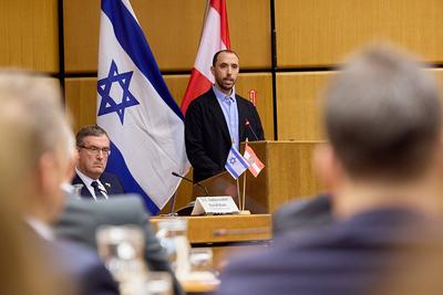 Rede vor der UNO von ehemaliger Hamas Geisel Tal Shoham-stock-foto