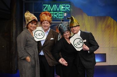 die Sternek?che Alfons Schuhbeck und Lea Linster in der Mitte von den Moderatoren Christine Westerma-stock-foto