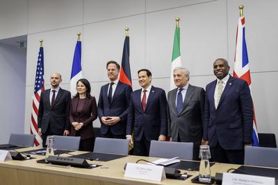 Treffen der NATO-Aussenministerinnen und -Aussenminister-stock-foto